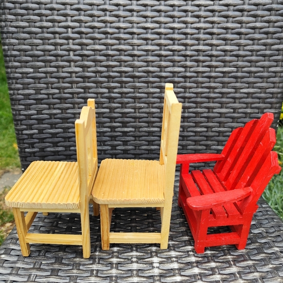 4/$50⭐️3 pcs Miniature chairs - Picture 2 of 8
